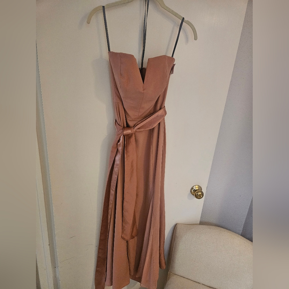 Vera Wang white label size 0 Peachy Tan